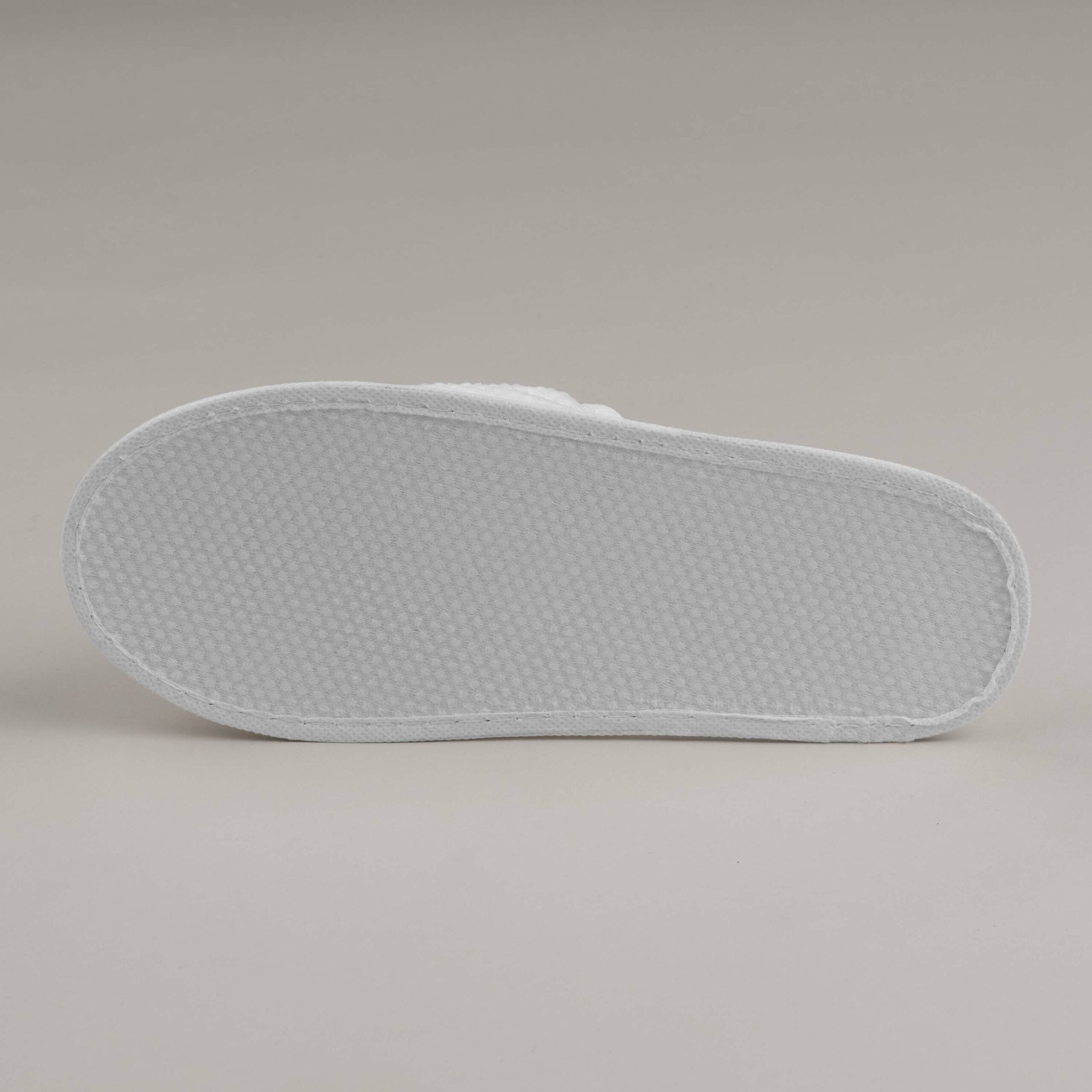 EKO Natural White Closed-Toe Hotel Slippers