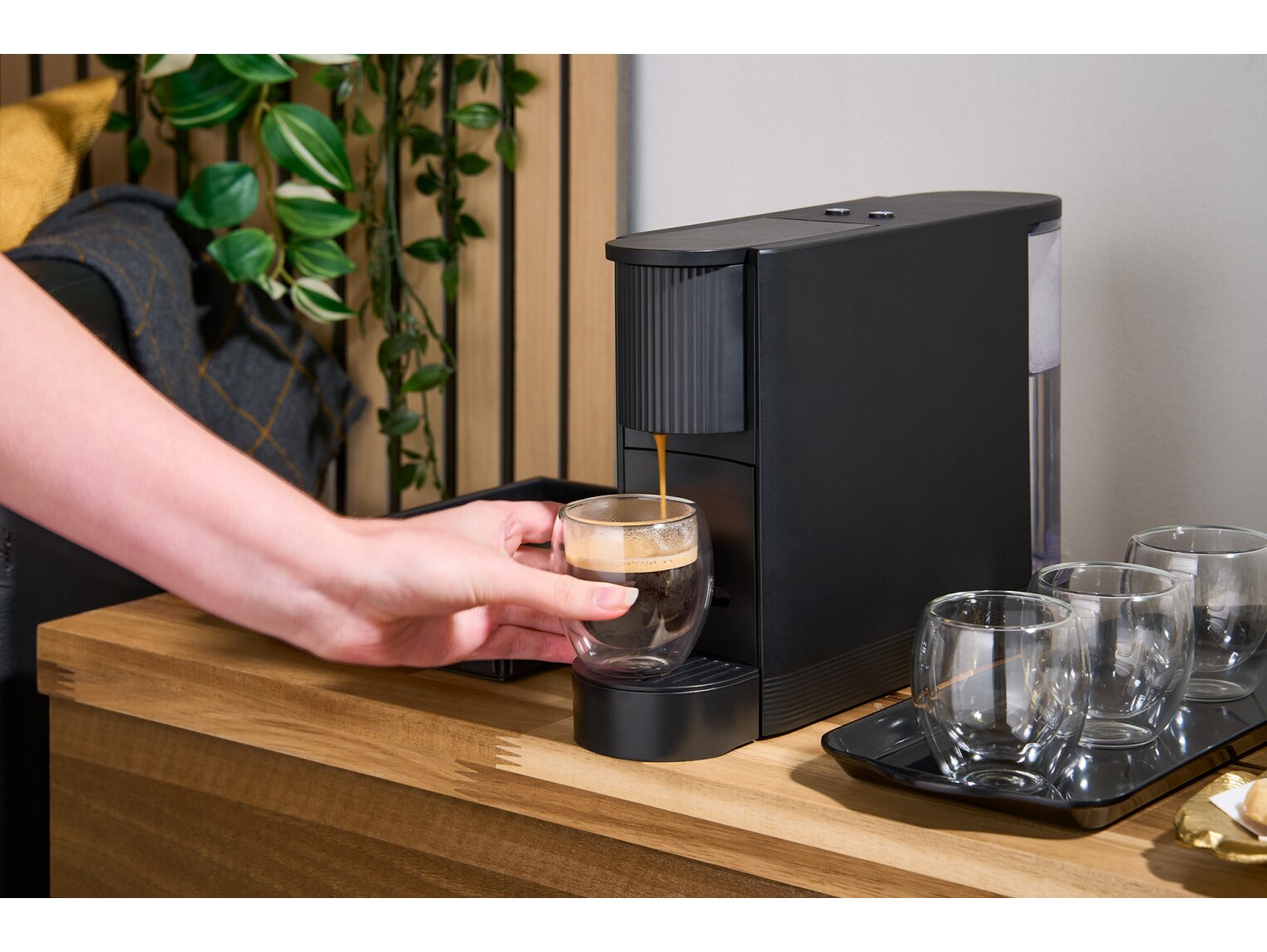 Corby Camden Espresso Machine (Black, Nespresso-compatible)