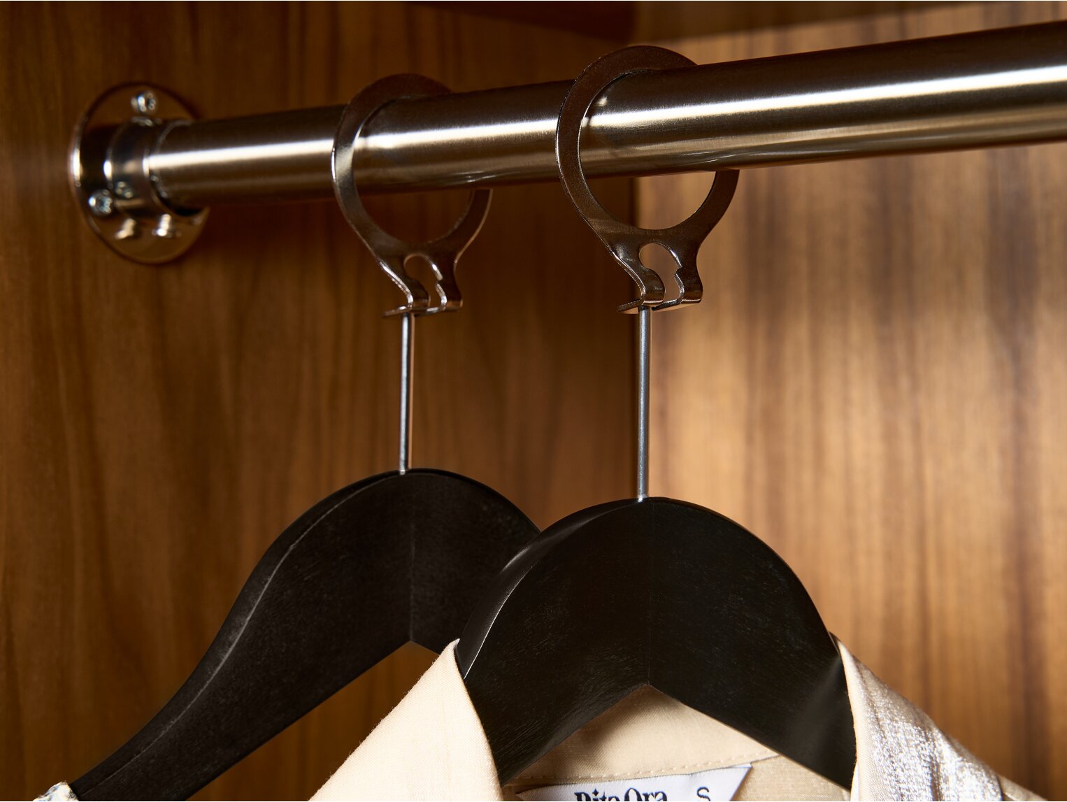 Metal clip ring for Corby hangers - silver