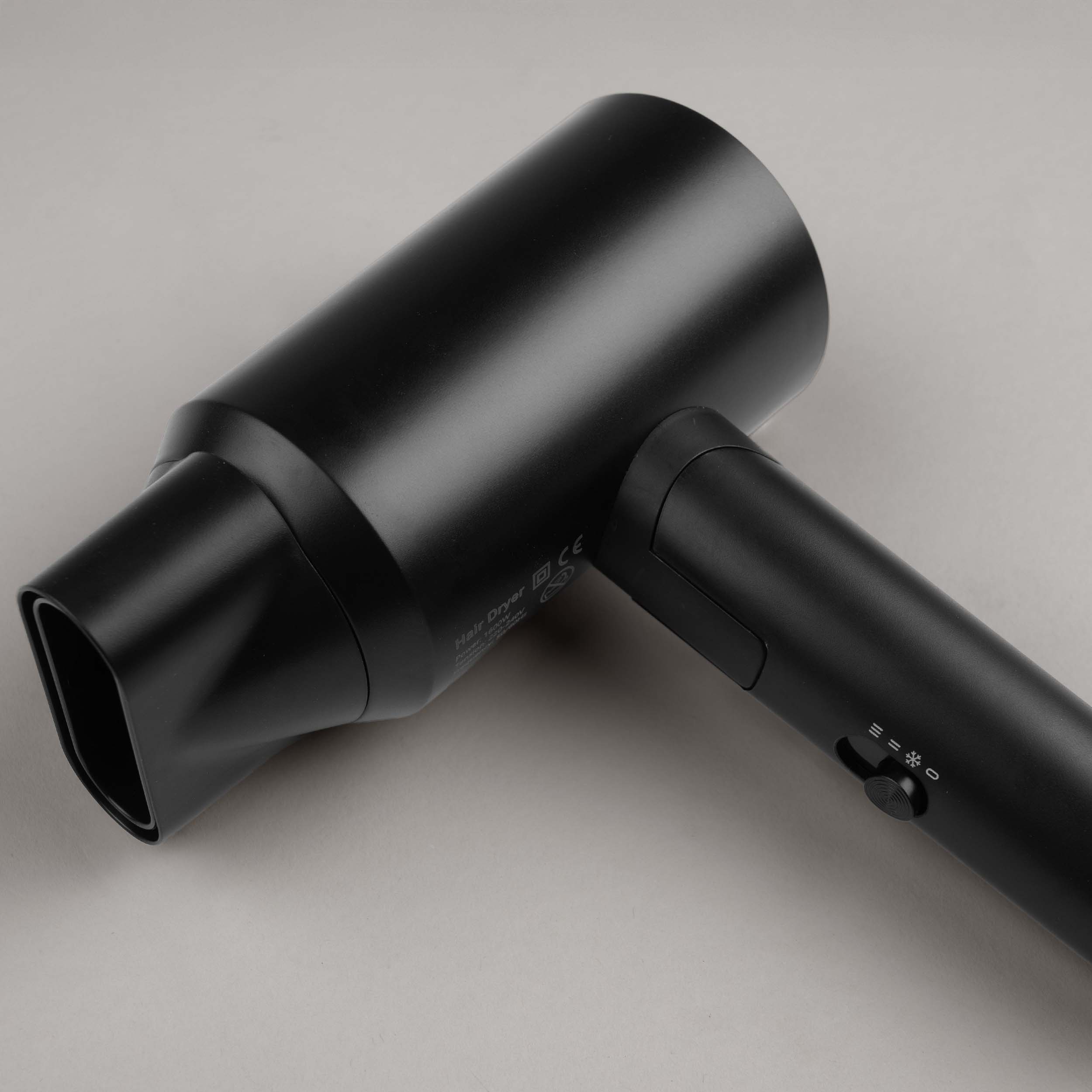 Bohéme Home Hotel Hair Dryer with a Foldable Handle