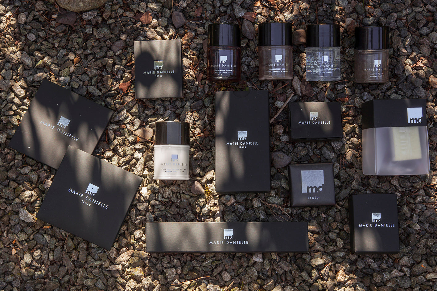 De Luxe Black Line varrókészlet
