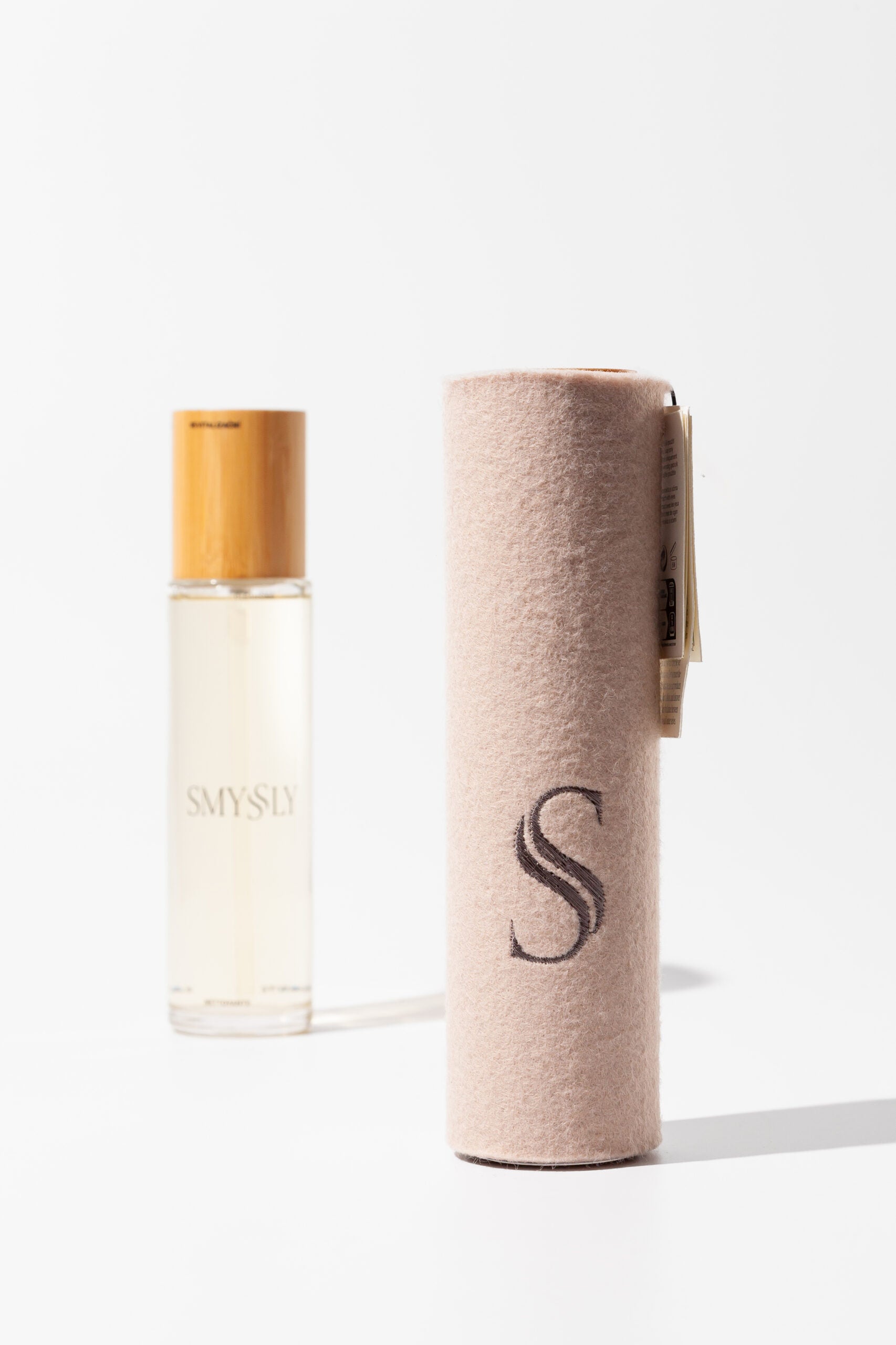 Smyssly revitalizáló sminkeltávolító víz